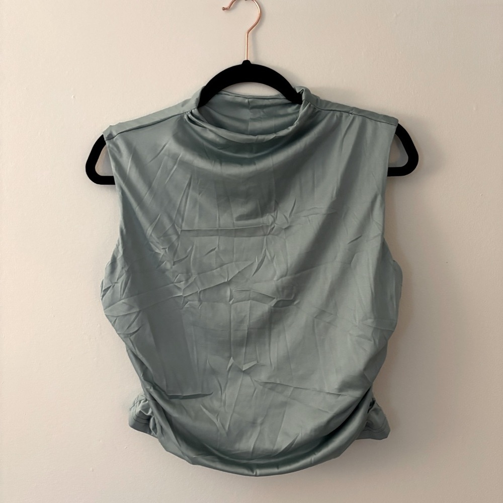 Light Green Sleeveless Crop Top - Picture 1 of 3